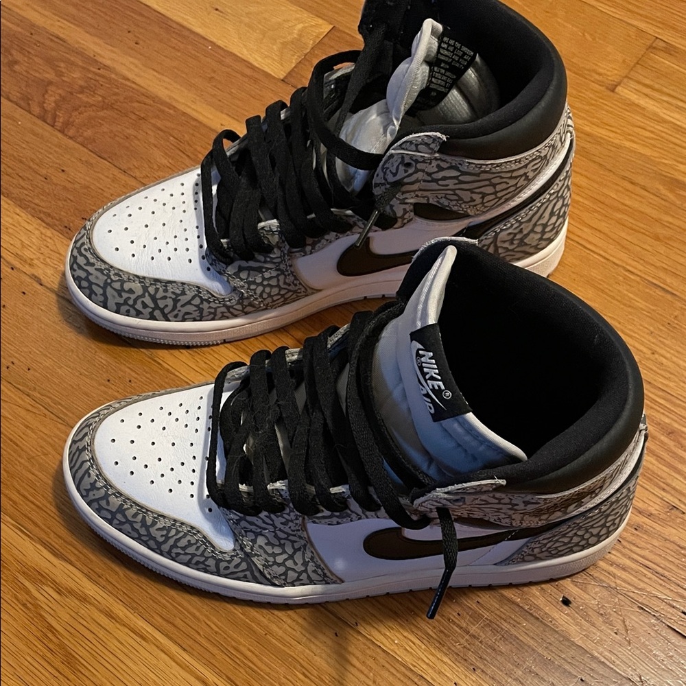 Nike High-Top Jordan 1 White Cement Sneakers (No Box) Extra White Shoelaces